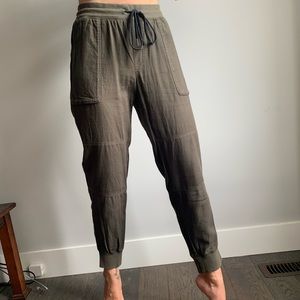 Aritzia army green cargo pants